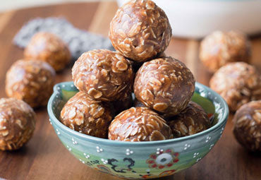 Chocolate Peanut Butter Protein Oat Bites