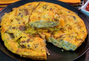 Super Quick & Easy Cheesy Spanish Omelette