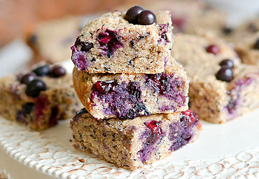 Snack-Sized Blueberry Almond Protein Cake Bars